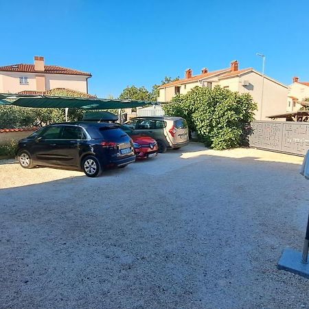 Apartman Lavanda Peroj Exterior foto