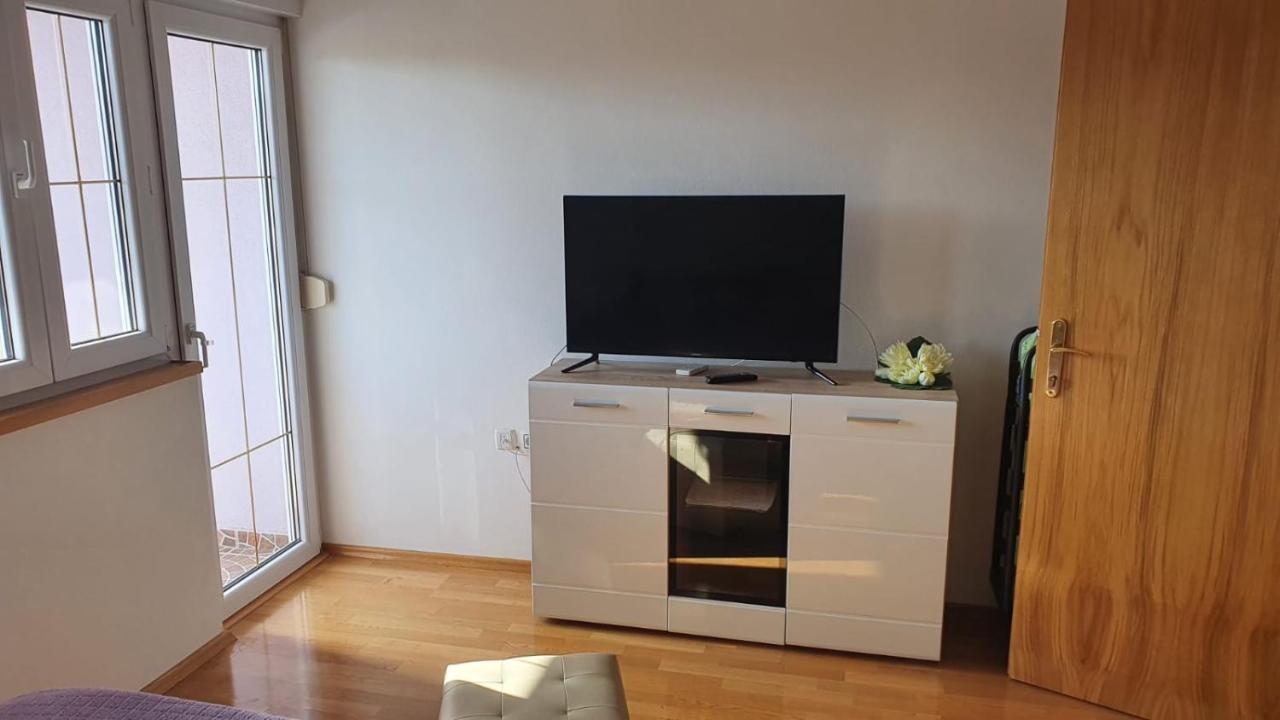 Apartman Lavanda Peroj Exterior foto